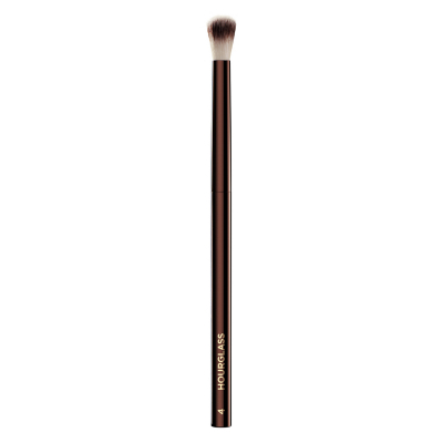 Hourglass Brush No 4 Crease