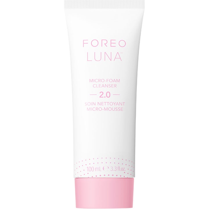 Foreo Luna Micro-Foam Cleanser 2.0 100 ml ansigtsrens der giver blidt skum i hvid tube med lyserødt låg