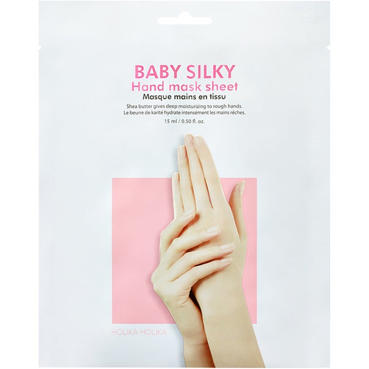 Holika Holika Baby Silky Hand Mask Sheet 15 ml fugtgivende håndmaske i hvid emballage med lyserød grafik af hænder