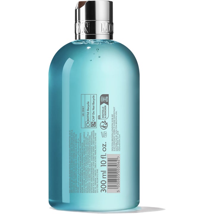 Molton Brown Coastal Cypress & Sea Fennel 300 ml opkvikkende showergel i klar flaske med turkis gel og sølvlåg set bagfra