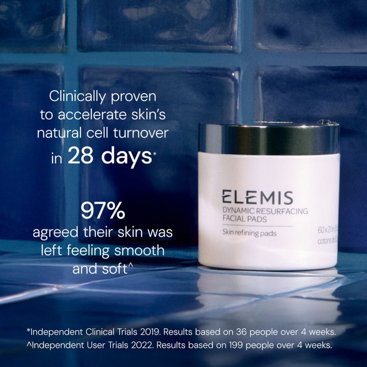 Elemis Dynamic Resurfacing Pads 60 stk eksfolierende pads i hvid krukke der giver glat hud og cellefornyelse på 28 dage