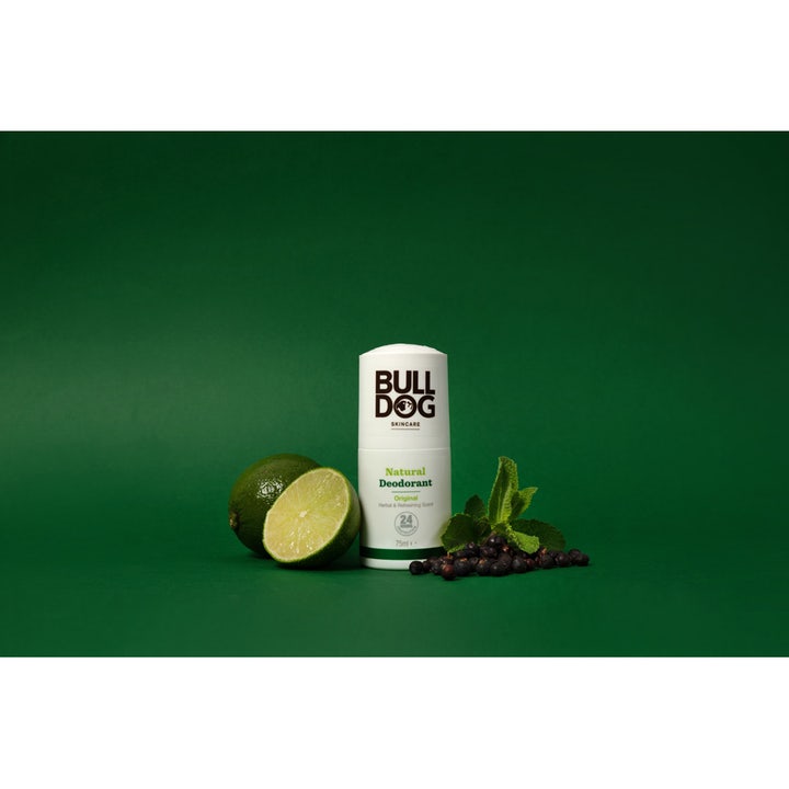 Bulldog Deodorant Original 75 ml naturlig herredeodorant i hvid stick med frisk lime og mynteblade.