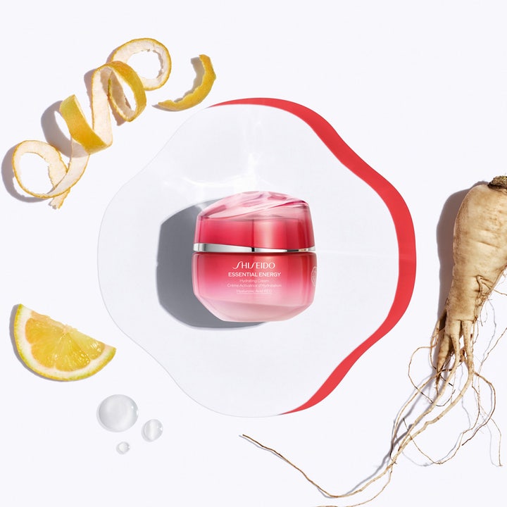 Shiseido Essential Energy Hydrating Cream 50 ml fugtgivende dagcreme i pink krukke med citrusskal og ginsengrod
