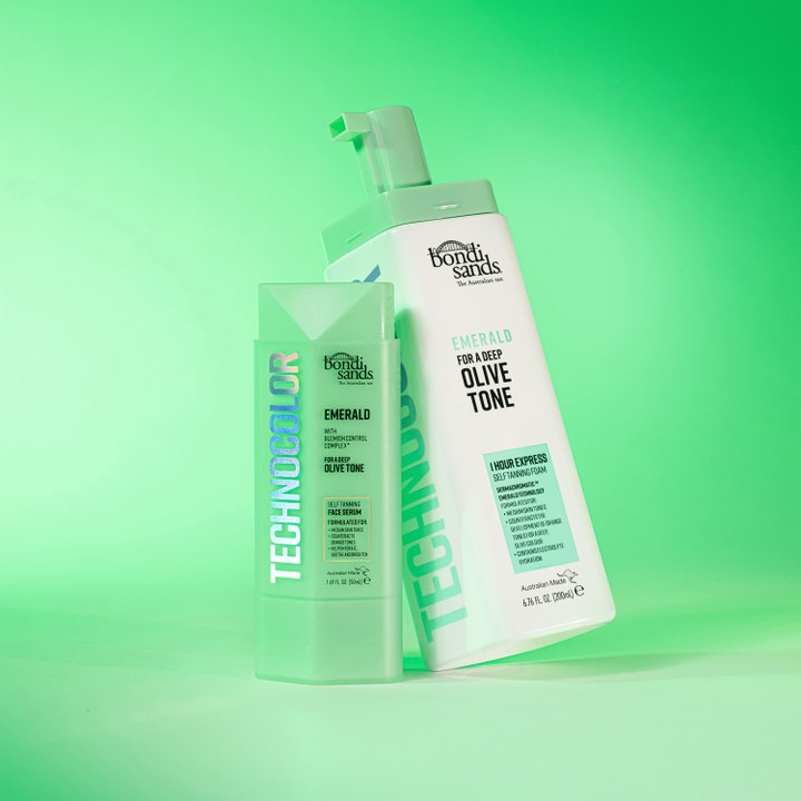 Bondi Sands Technocolor Self Tanning Face Serum 50 ml selvbruner giver dyb olivenglød i grønne pumperflasker