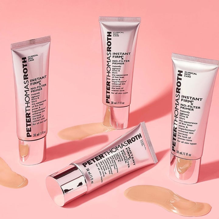 Peter Thomas Roth Instant FirmX No-Filter Primer 30 ml opstrammende primer i sølvtube med ferskenfarvet creme.
