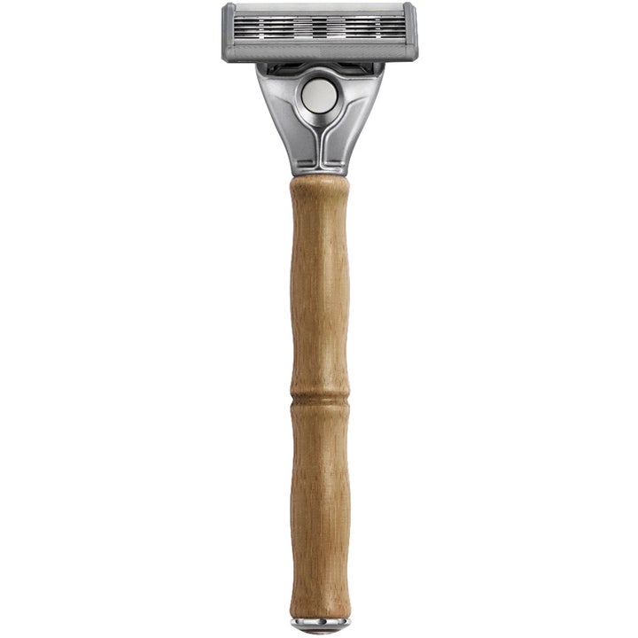 Bulldog Original Bamboo Razor 1 stk til tæt barbering med et naturligt bambushåndtag og sølvfarvet metalhoved.