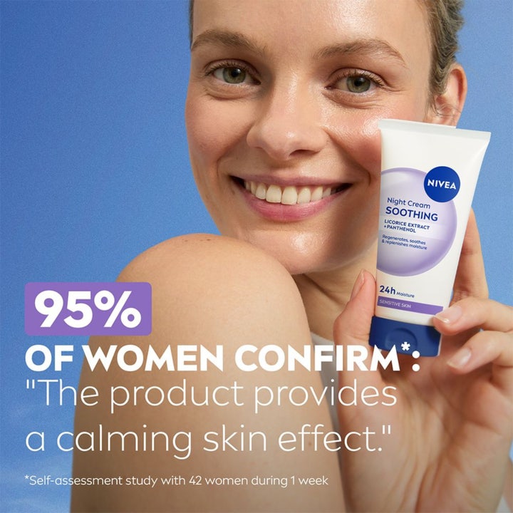NIVEA Soothing Night Cream 50 ml beroligende nattkräm i tube vist med smilende kvinde og tekst om beroligende effekt