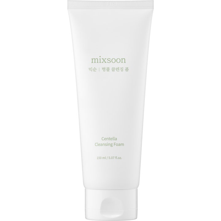 Mixsoon Centella Cleansing Foam 150 ml beroligende ansigtsrens i hvid tube med grøn tekst og hvidt vippelåg