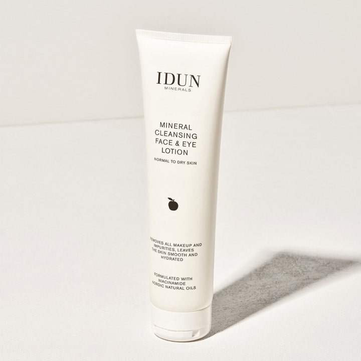 IDUN Minerals Cleansing Lotion 150 ml fugtgivende ansigtsrens i hvid tube med niacinamid til normal til tør hud