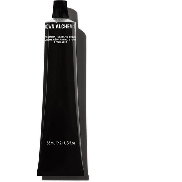 Grown Alchemist Restorative Hand Cream 65 ml reparerende håndcreme i sort tube med hvid tekst og sort låg