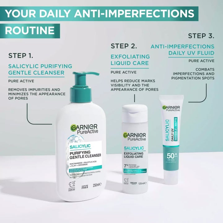 Garnier PureActive Salicylic Exfoliating Liquid Care 120 ml ansigtspleje vist som trin 2 i en anti-urenhedsrutine.