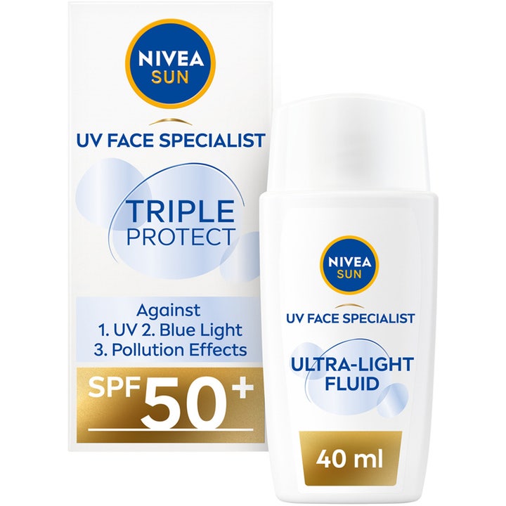 Nivea Sun UV Face Specialist Triple Protect 40 ml SPF 50+ solcreme i hvid plastflaske med guld- og blå detaljer