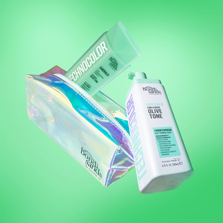 Bondi Sands Technocolor Face Serum Emerald 50 ml selvbruner ansigt i iriserende taske giver et solkysset look