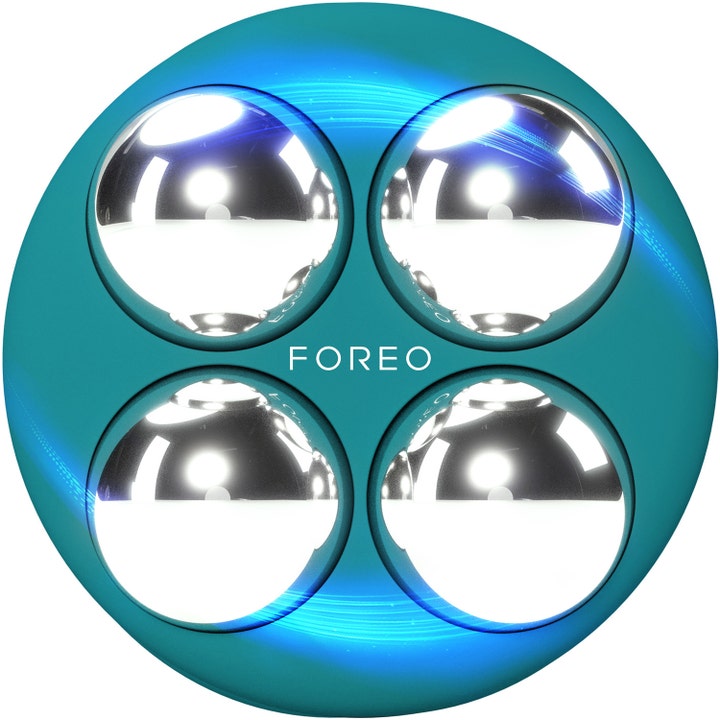 FOREO Bear 2 Body opstrammende microcurrent enhed til body toning med fire store sølvkugler og turkis finish