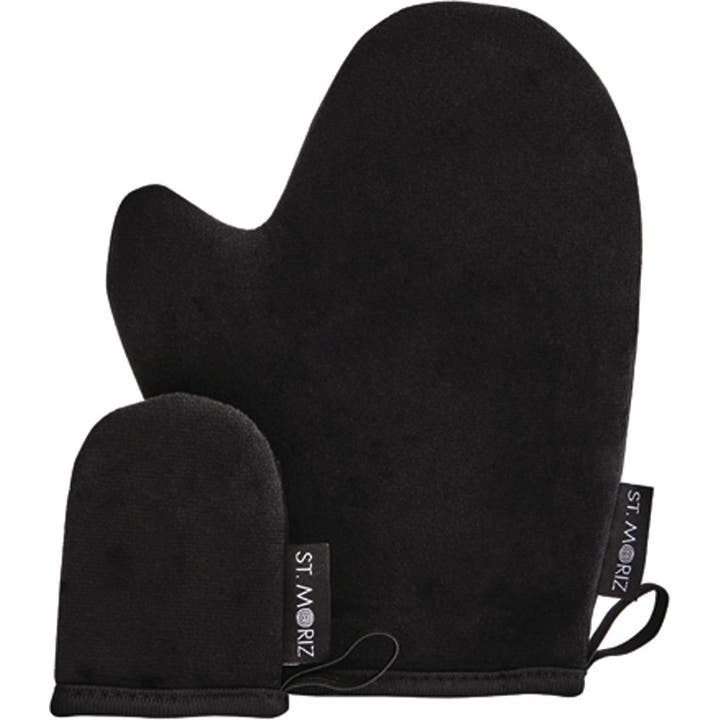 St. Moriz Velvet Tanning Mitt 2 stk til selvbruner der sikrer jævn finish med en stor og lille sort fløjlshandske.