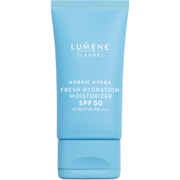 Lumene Nordic Hydra Fresh Hydration Moisturizer SPF 50 fugtgivende ansigtscreme i mat lyseblå tube med hvid tekst