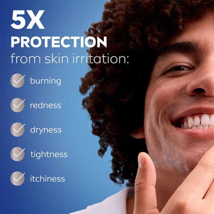 Nivea Men Sensitive Face Wash 100 ml ansigtsvask fjerner urenheder og giver sund hud i hvid tube med infografik