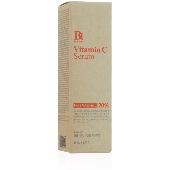 Benton Vitamin C Serum 30 ml lysnende ansigtsserum i beige papæske med rød tekst og Pure Vitamin C 20 procent