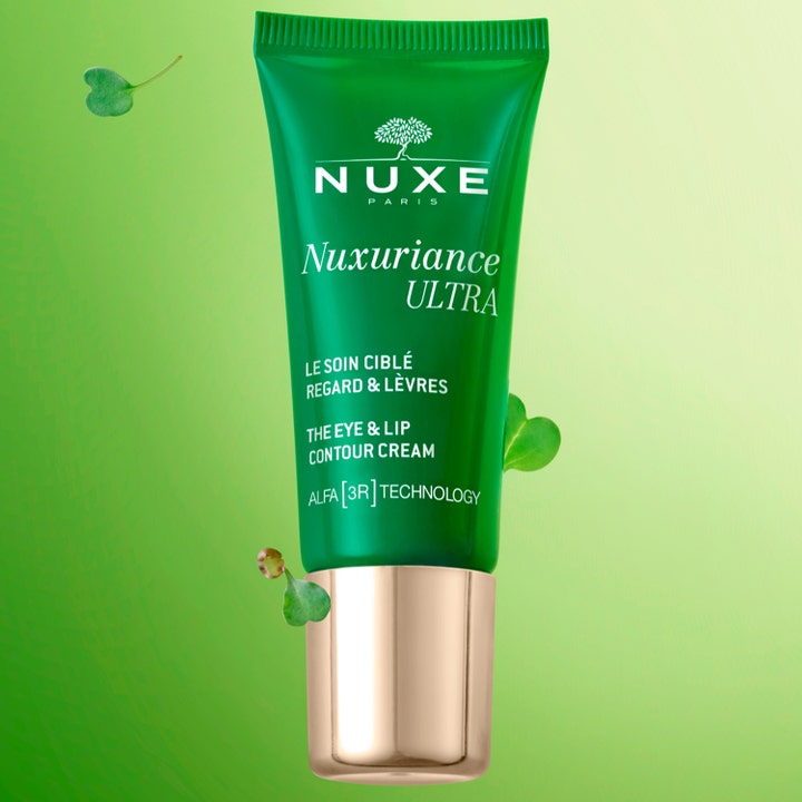 Nuxe Nuxuriance ULTRA Eye &amp; Lip Contour 15 ml opstrammende øjencreme i grøn tube med guldlåg og blade