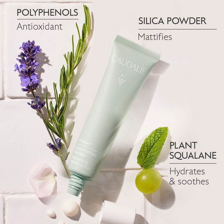 Caudalie Vinopure Moisturizing Mattifying Fluid 40 ml mattørende dagcreme i lysegrøn tube med urter og vindruer