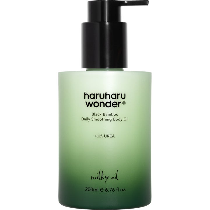 Haruharu Wonder Black Bamboo Daily Smoothing Body Oil 200ml udglattende kropsolie i grøn gradientflaske med sort pumpe