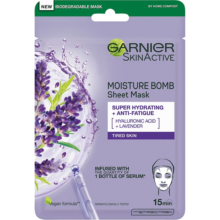 Garnier SkinActive Moisture Bomb Sheet Mask 1 stk fugtgivende ansigtsmaske med hyaluronsyre og lilla lavendelblomster