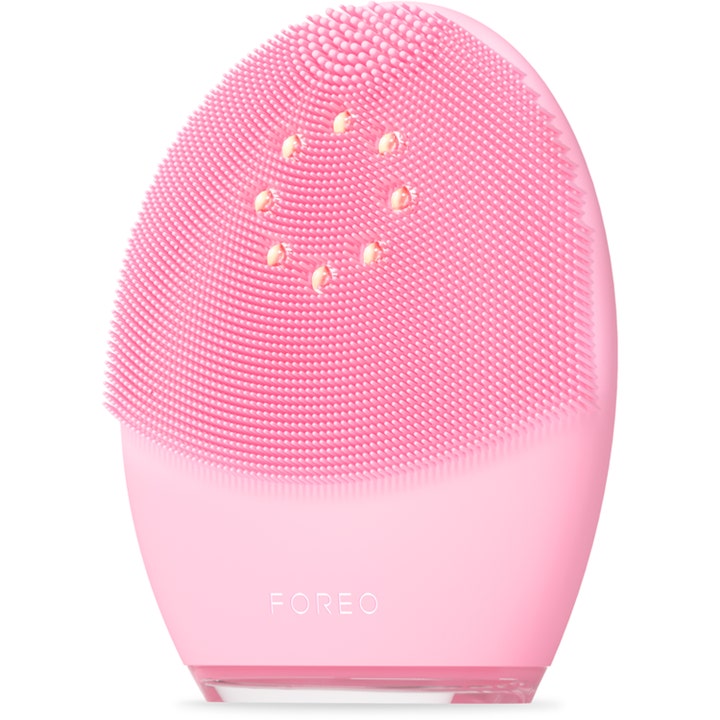 FOREO LUNA 4 plus Normal Skin Pink 1 stk ansigtsrens der giver glød med lyserød silikone og LED-lys