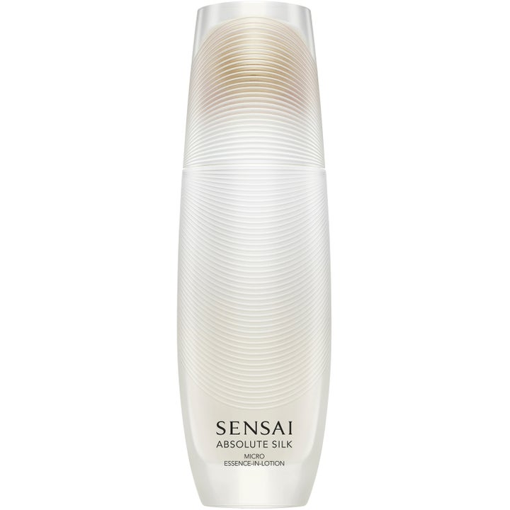 Sensai Absolute Silk Micro Essence-In-Lotion 150 ml fugtgivende ansigtspleje i hvid flaske med rillet tekstur