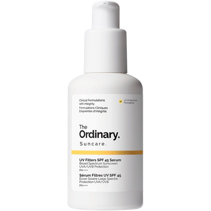 The Ordinary UV Filters SPF 45 Serum 30 ml beskyttende solcreme i hvid pumpeflaske med gul detalje på etiketten
