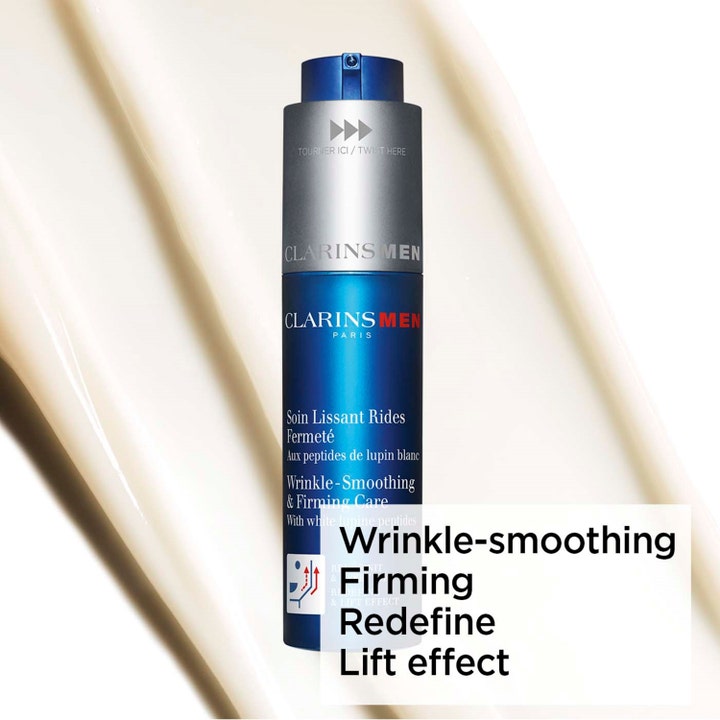Clarins Men Wrinkle-Smoothing & Firming Care 50 ml opstrammende ansigtscreme i blå pumpeflaske mod cremet hvid tekstur
