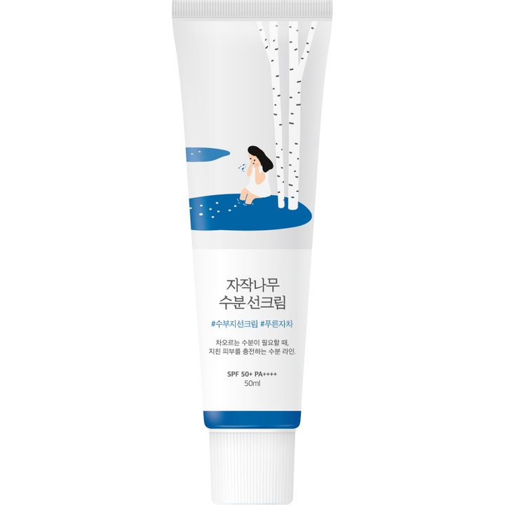 Round Lab Birch Juice Moisturizing Sunscreen 50ml fugtgivende solcreme i hvid tube med blå illustration af birketræer