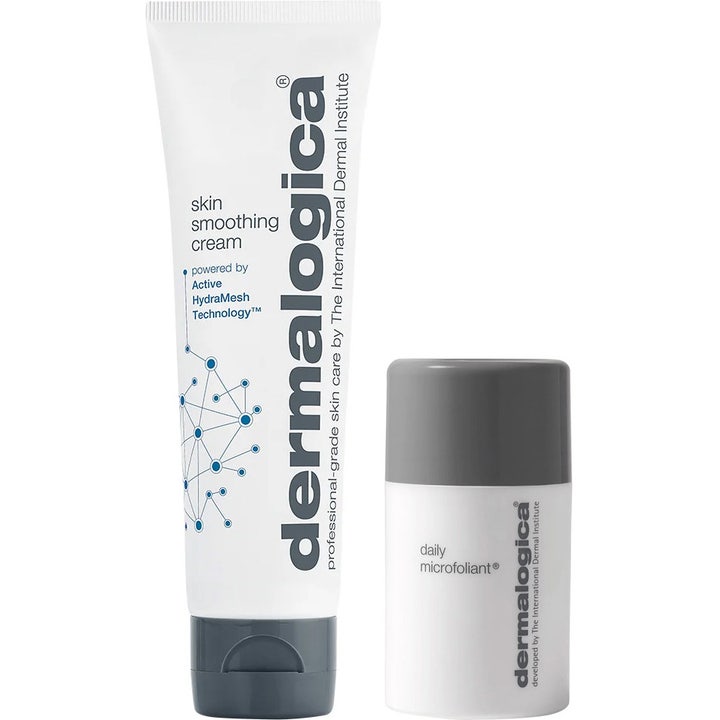 Dermalogica Skin Smoothing Cream og Daily Microfoliant sæt i hvid tube og flaske der giver fugt og en glat hudstruktur