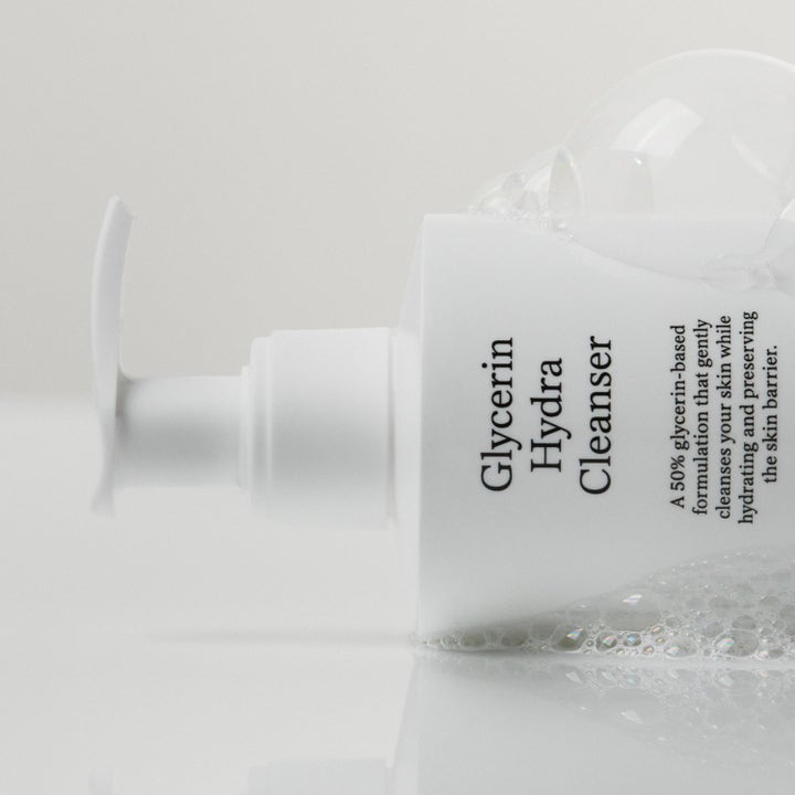 Jorgobé Glycerin Hydra Cleanser 200 ml fugtgivende ansigtsrens i hvid flaske med pumpe og lette bobler.