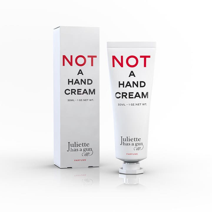Juliette has a gun Not A Perfume Hand Cream 30 ml fugtgivende håndcreme i hvid tube og æske med rød og sort tekst