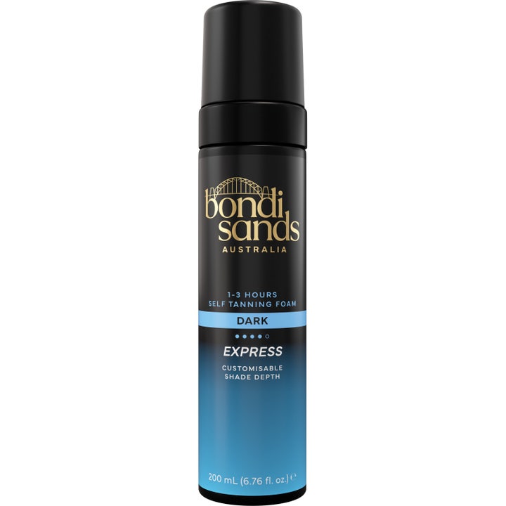 Bondi Sands Self Tanning Foam Express Dark 200 ml selvbruner skum giver hurtig glød i sort flaske med blå gradient.