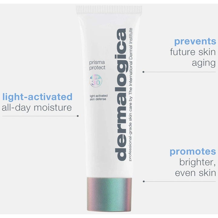 Dermalogica Prisma Protect SPF30 i hvid tube med iriserende låg der giver fugt og forebygger hudens ældning.