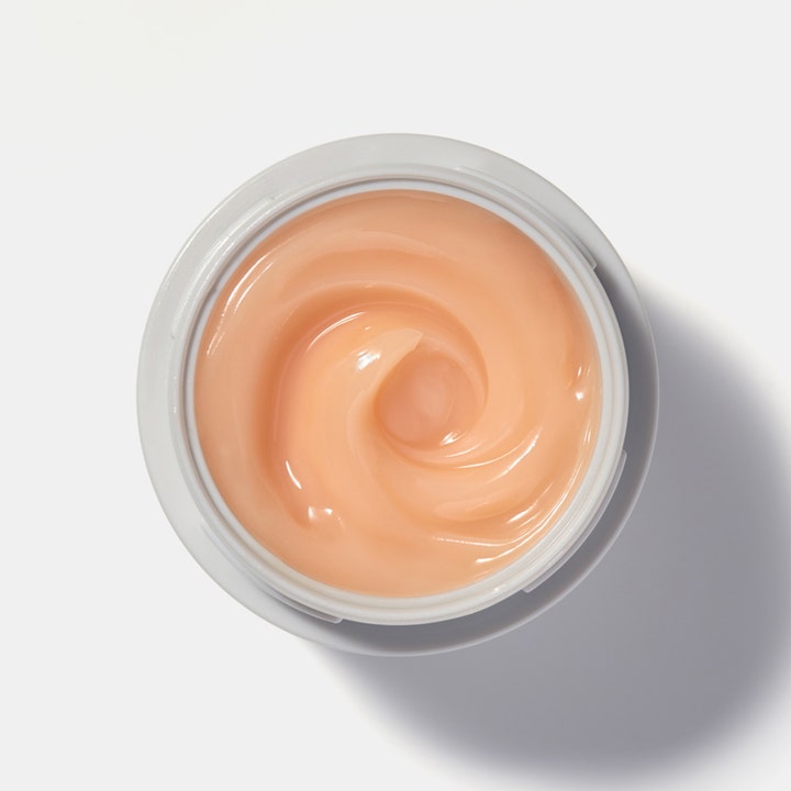 Elizabeth Arden Eight Hour Cream Nighttime Miracle Moisturizer 50 ml fugtgivende nattcreme med ferskenfarvet tekstur
