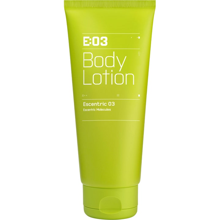 Escentric Molecules Escentric 03 Body Lotion fugtgivende kropspleje i en mat limegrøn plasttube med hvid tekst