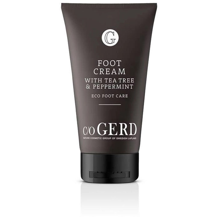 c/o GERD Foot Cream Tea Tree & Peppermint blødgørende fodcreme i en mørkebrun tube med sort låg