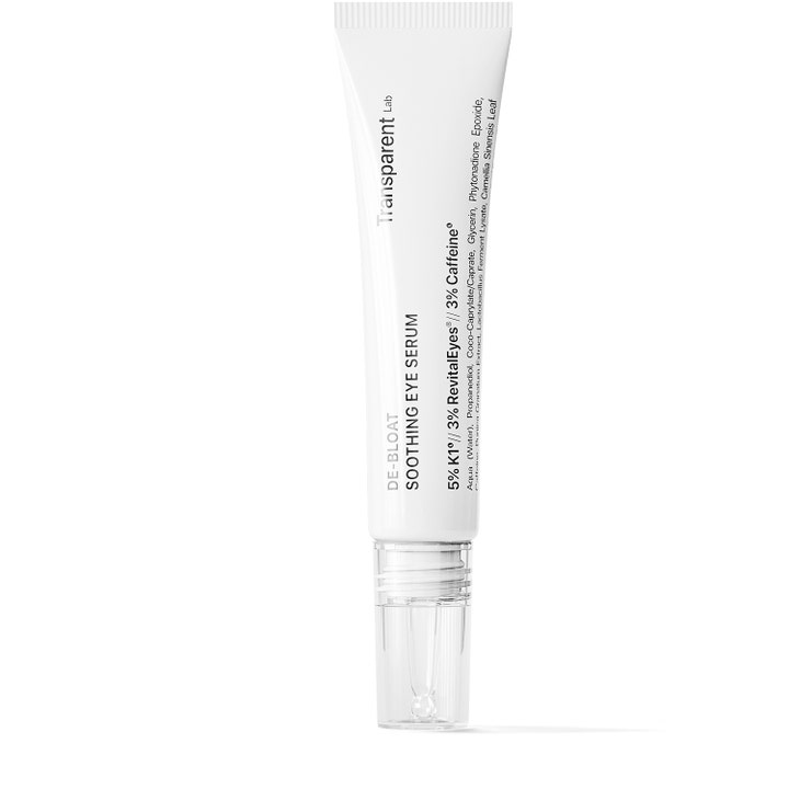 Transparent Lab De-Bloat Soothing Eye Serum 15 ml mod mørke rande i hvid tube med gennemsigtig applikator