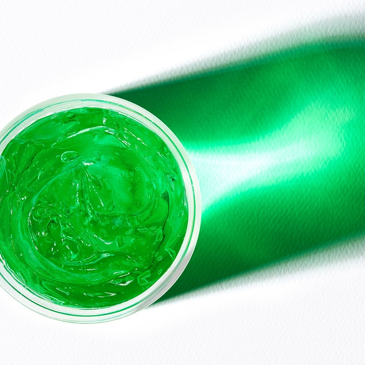 Peter Thomas Roth Cucumber De-Tox Gel Mask 150 ml beroligende ansigtsmaske med klar grøn geltekstur i åben krukke