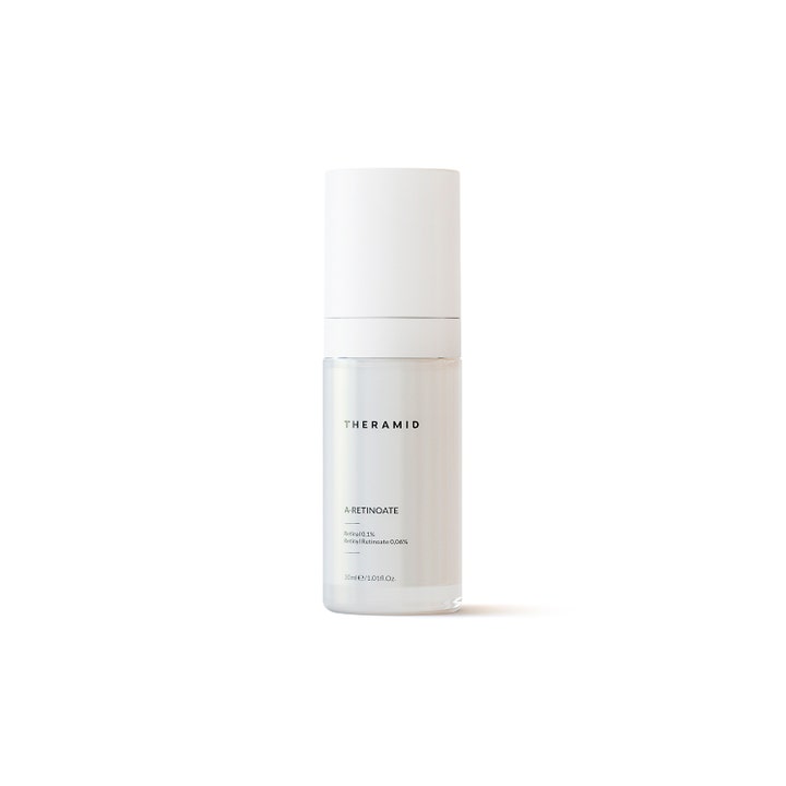 Theramid A-Retinoate 30ml anti-aging serum med retinal skaber glattere hud i en minimalistisk hvid pumpeflaske
