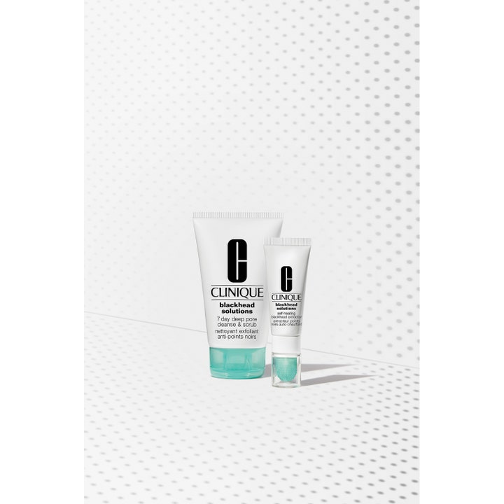 Clinique Blackhead Solutions 7 Day Deep Pore Cleanse & Scrub 125 ml ansigtsskrub i hvide tuber med turkise detaljer