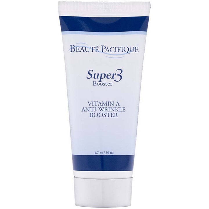 Beauté Pacifique Super3 Booster 50 ml anti-rynke booster med Vitamin A i en hvid og blå tube.