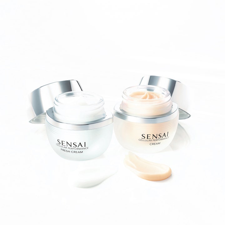 Sensai Cellular Performance Fresh Cream 40 ml dagcreme i glaskrukke med sølvdetaljer og cremet hvid tekstur.