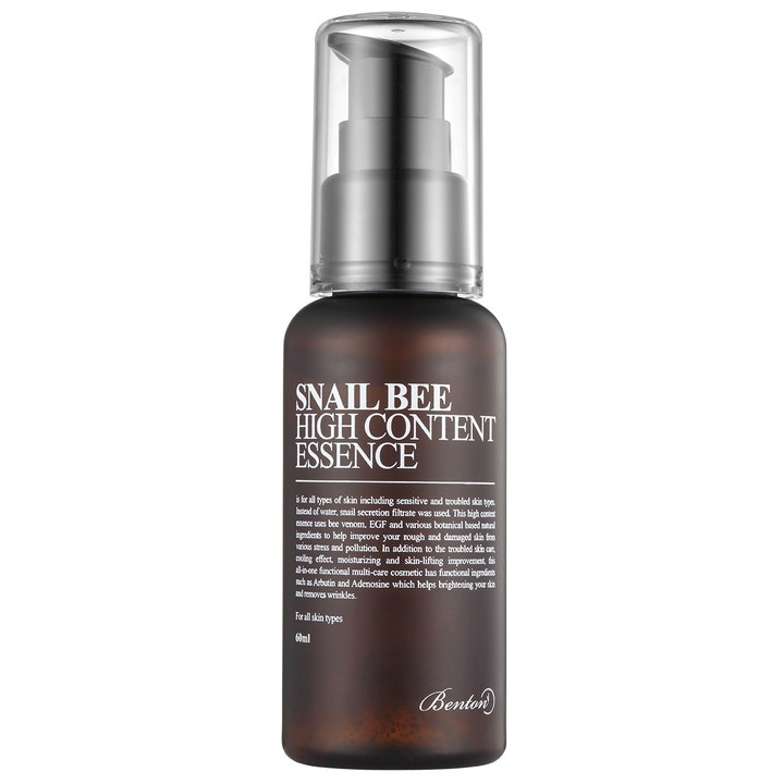 Benton Snail Bee High Content Essence 60 ml fugtgivende essens med snegleslim i mørkebrun flaske med sort pumpe.