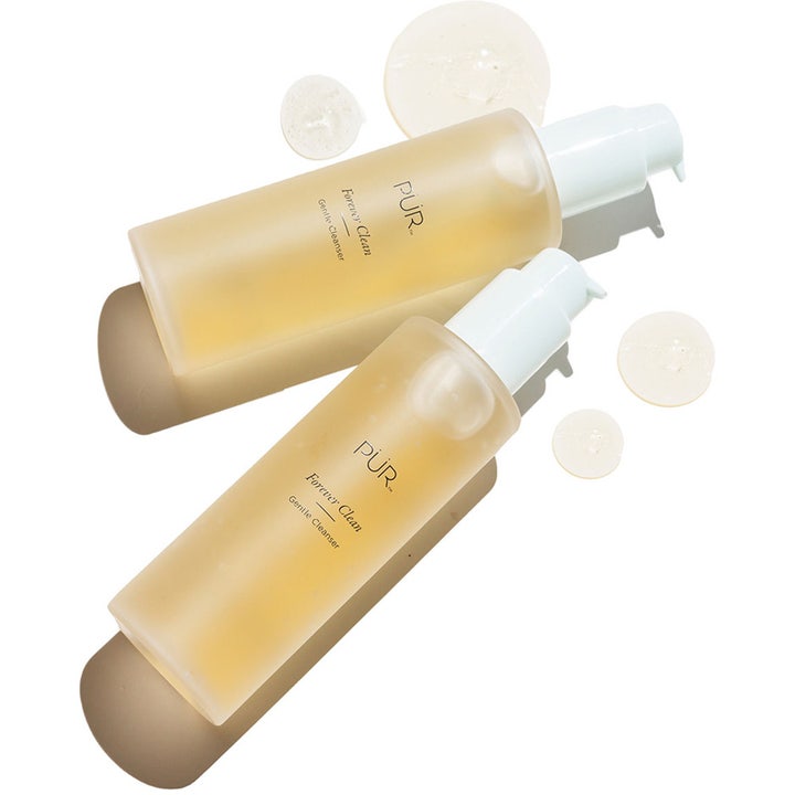 PÜR Forever Clean Gentle Cleanser 150 ml ansigtsrens i frostet flaske med klar geltekstur
