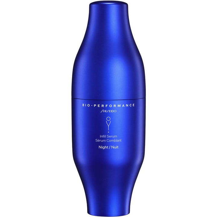 Shiseido Bio-Performance Infill Serum 30 ml udfyldende natserum i en kurvet metallisk blå flaske.