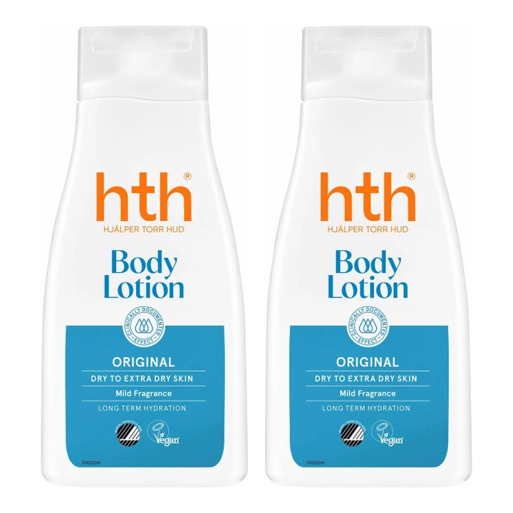 HTH Original Body Lotion 2-pak fugtgivende bodylotion til tør hud i hvide plastflasker med orange detaljer.