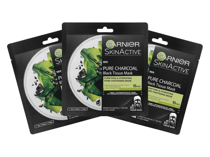 Garnier SkinActive Pure Charcoal Black Tissue Mask 3 stk rensende sheetmaske der giver fugt i sorte breve med alger